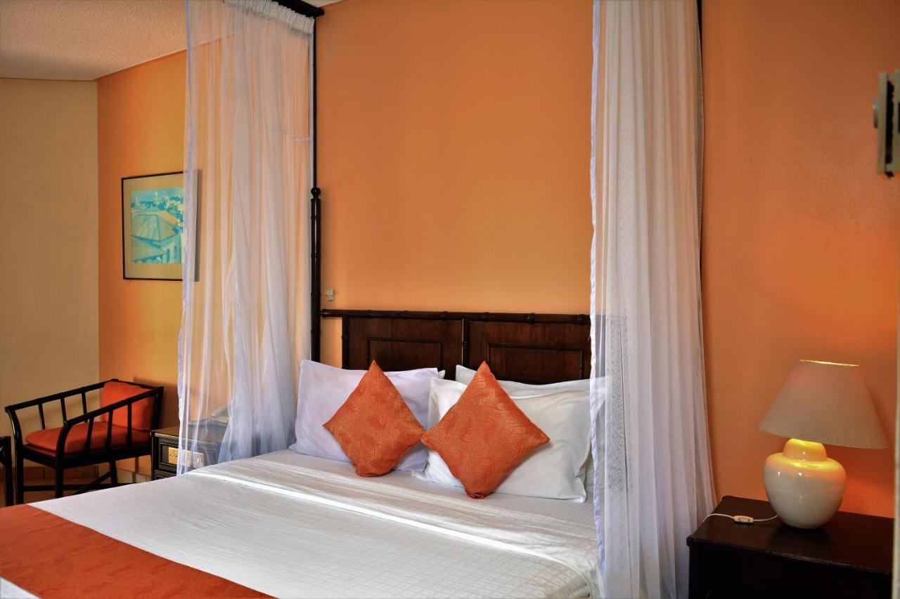 Mombasa Continental Resort Shanzu Exterior foto